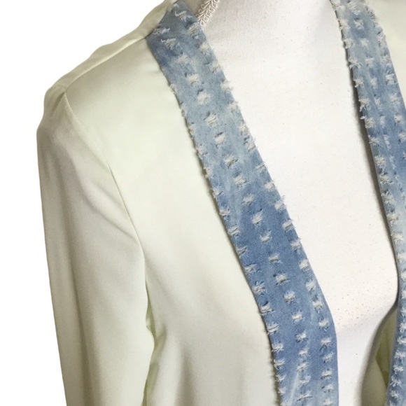 Love Richie sheer cream blazer with blue trim Size small - Picture 5 of 9